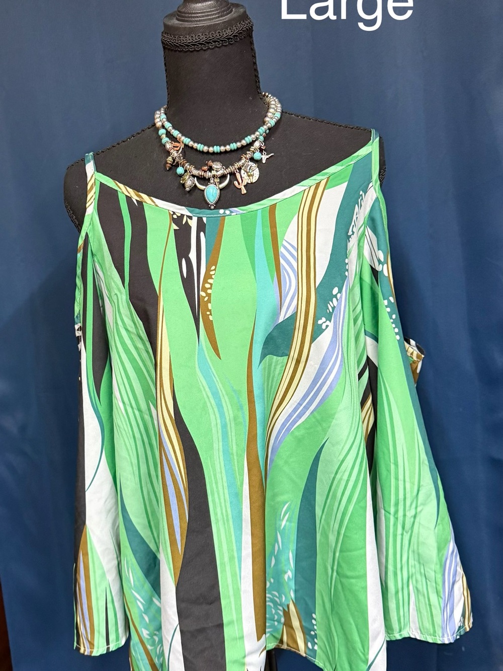 Cold-Shoulder Women's Top in Green Abstract Print Size Large